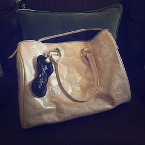 Hand bag